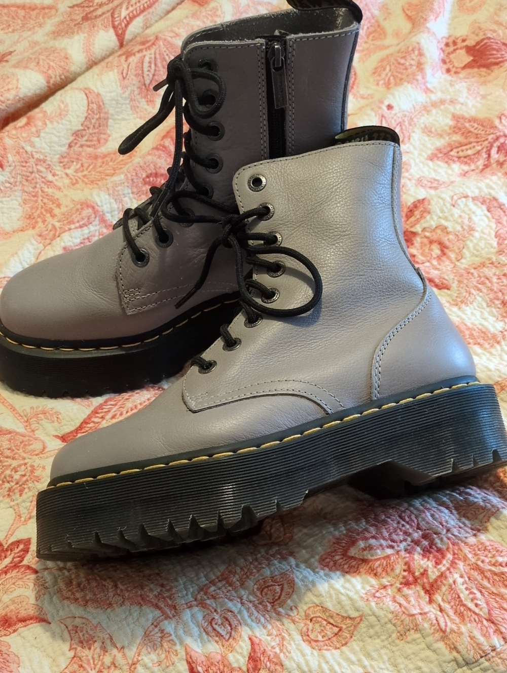 Dr Marten Jadon III Soft Dove Grey Leather Boots. Size 9